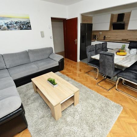 Apartmani Ivan Kaštela Exteriér fotografie
