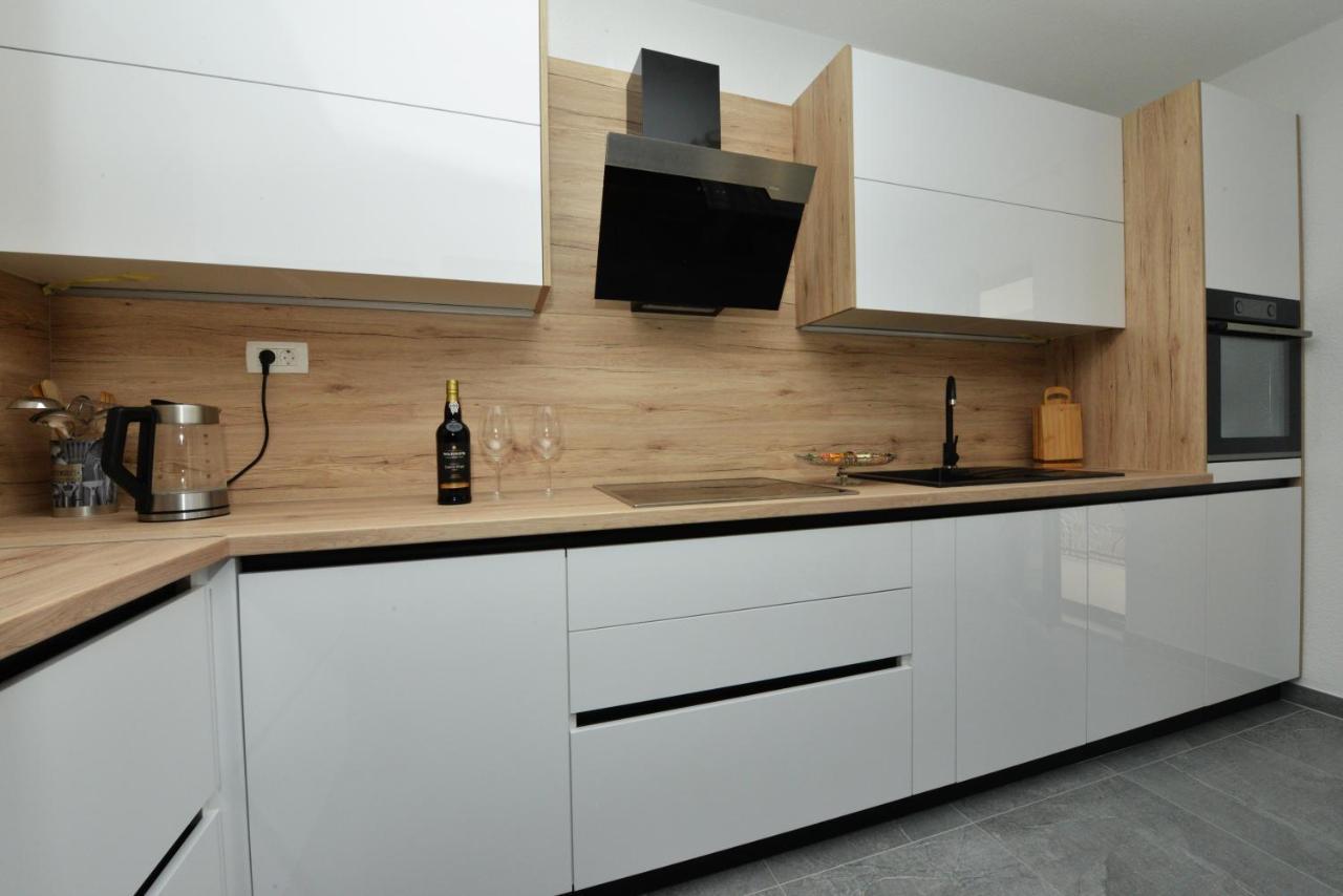 Apartmani Ivan Kaštela Exteriér fotografie