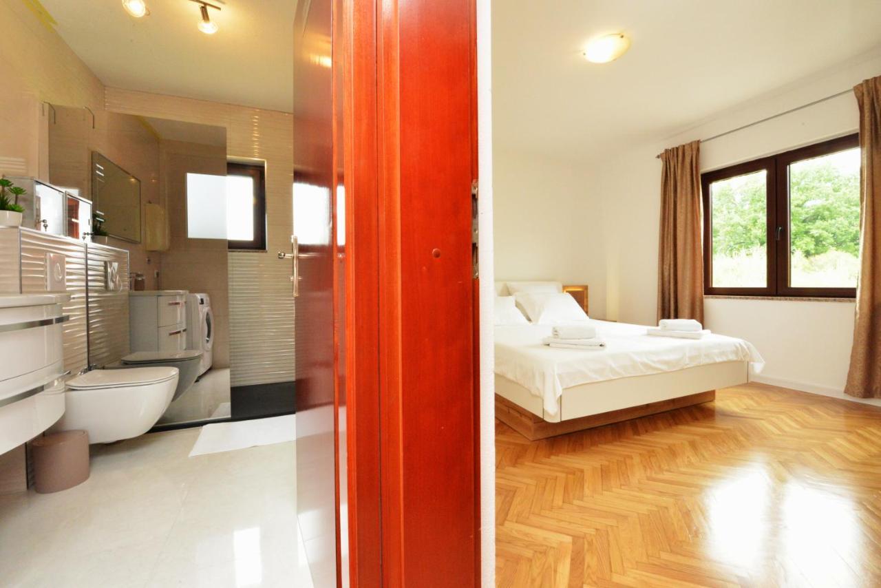 Apartmani Ivan Kaštela Exteriér fotografie