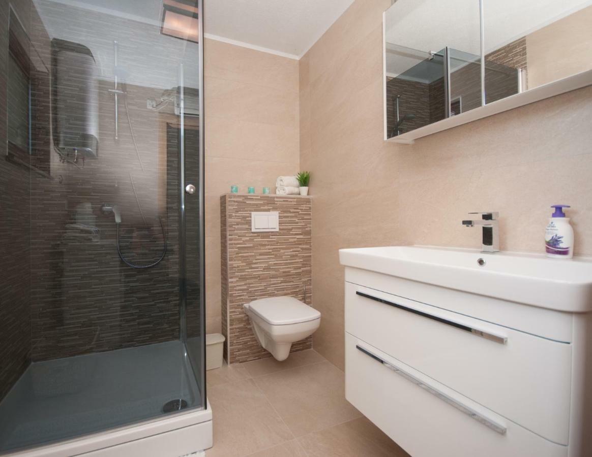 Apartmani Ivan Kaštela Exteriér fotografie