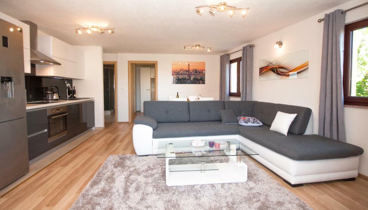 Apartmani Ivan Kaštela Exteriér fotografie